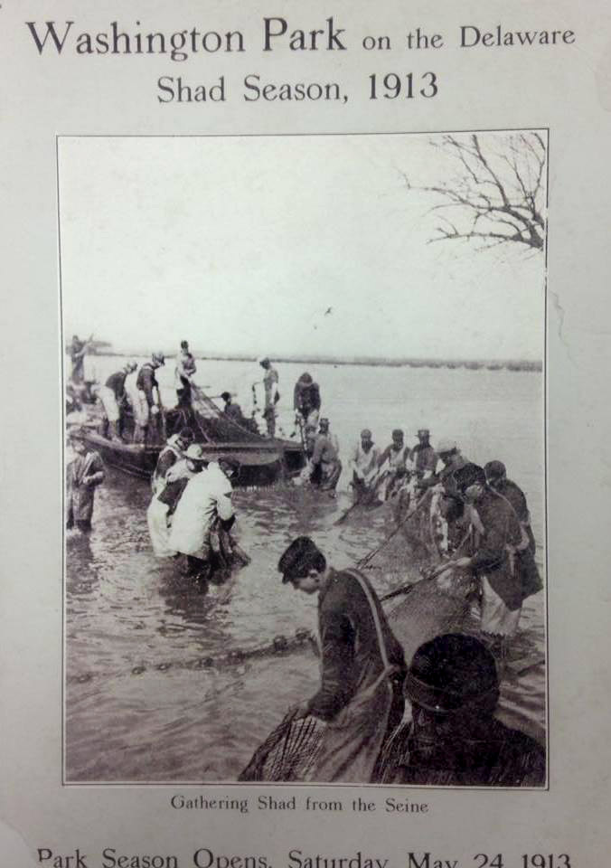 1913 Photo of shad fishermen on the Delaware at Washington Park, NJ.